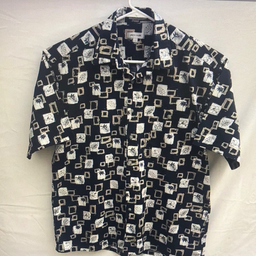 Black and White Patterned Men's Shirt
